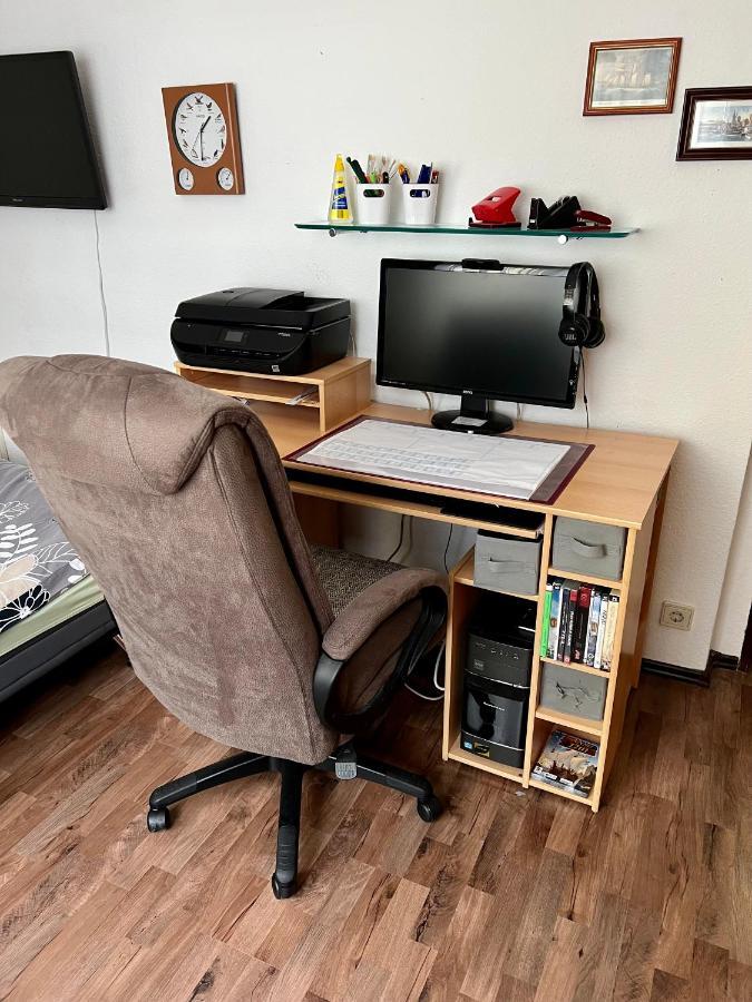 Lichtdurchflutete Grosse Wohnung Швелм Екстериор снимка